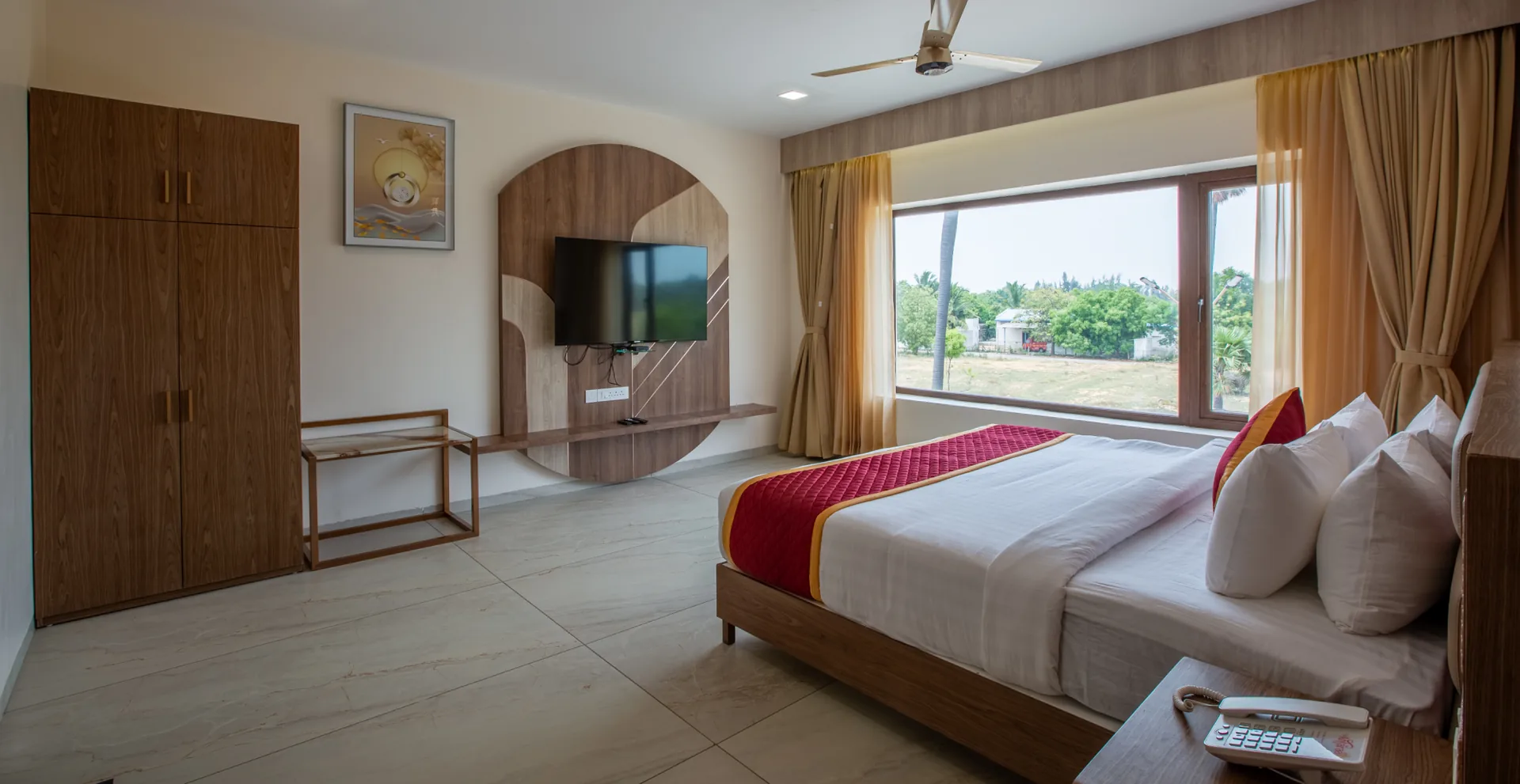 La Antaraa Amenities